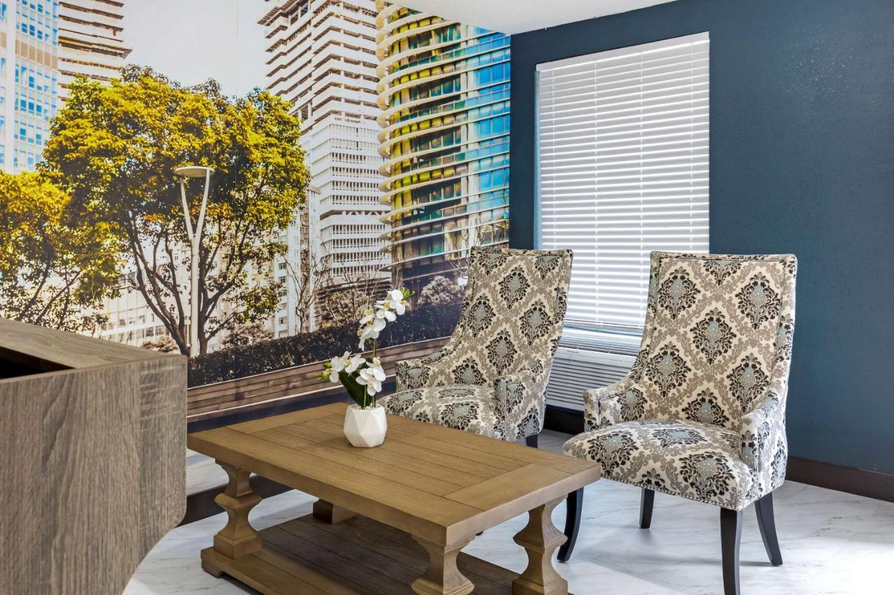 Suburban Extended Stay Hotel Raleigh Bagian luar foto