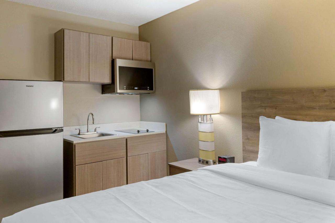 Suburban Extended Stay Hotel Raleigh Bagian luar foto